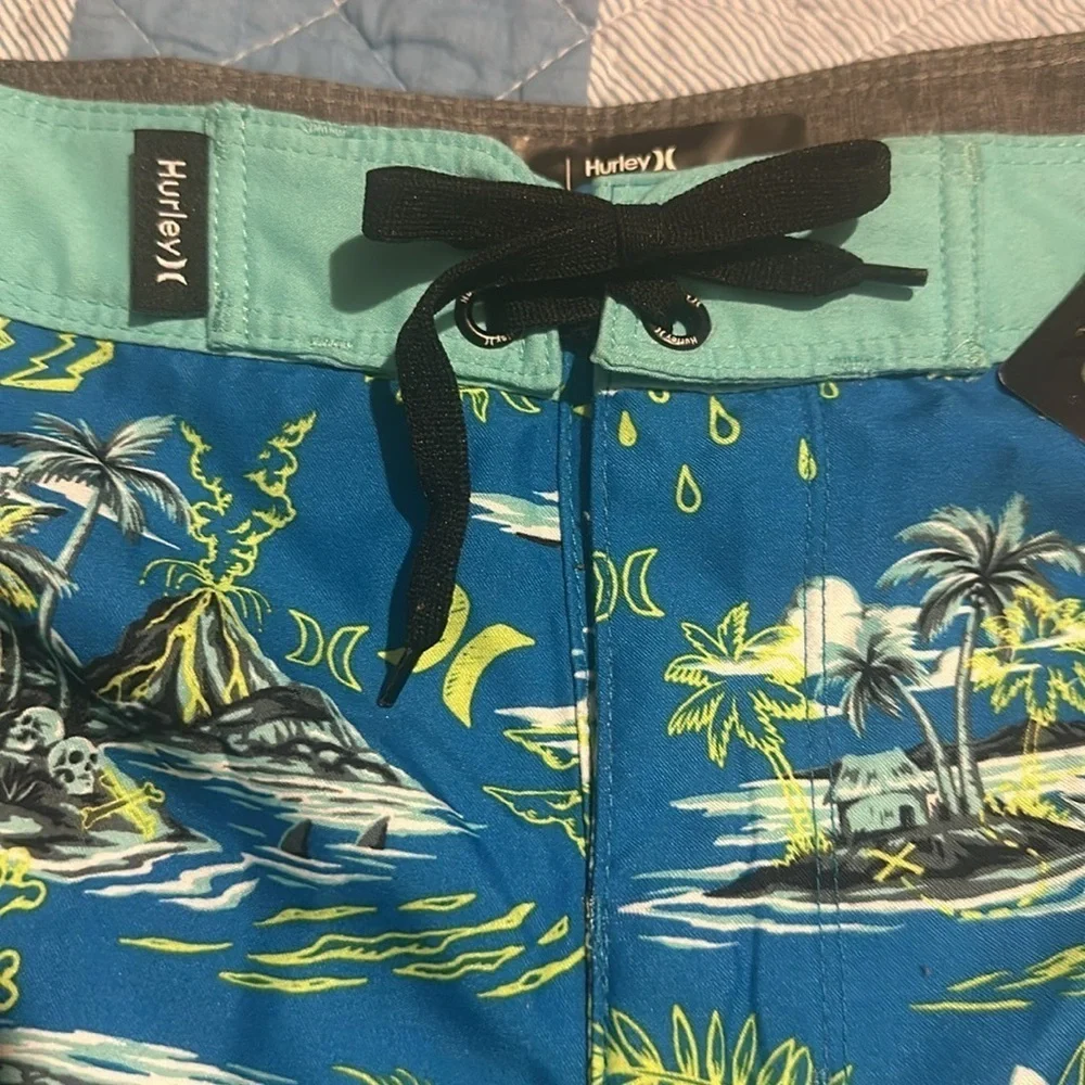 NWT Hurley Boys Doodle Tropical Isle Logo Board Shorts Neptune blue